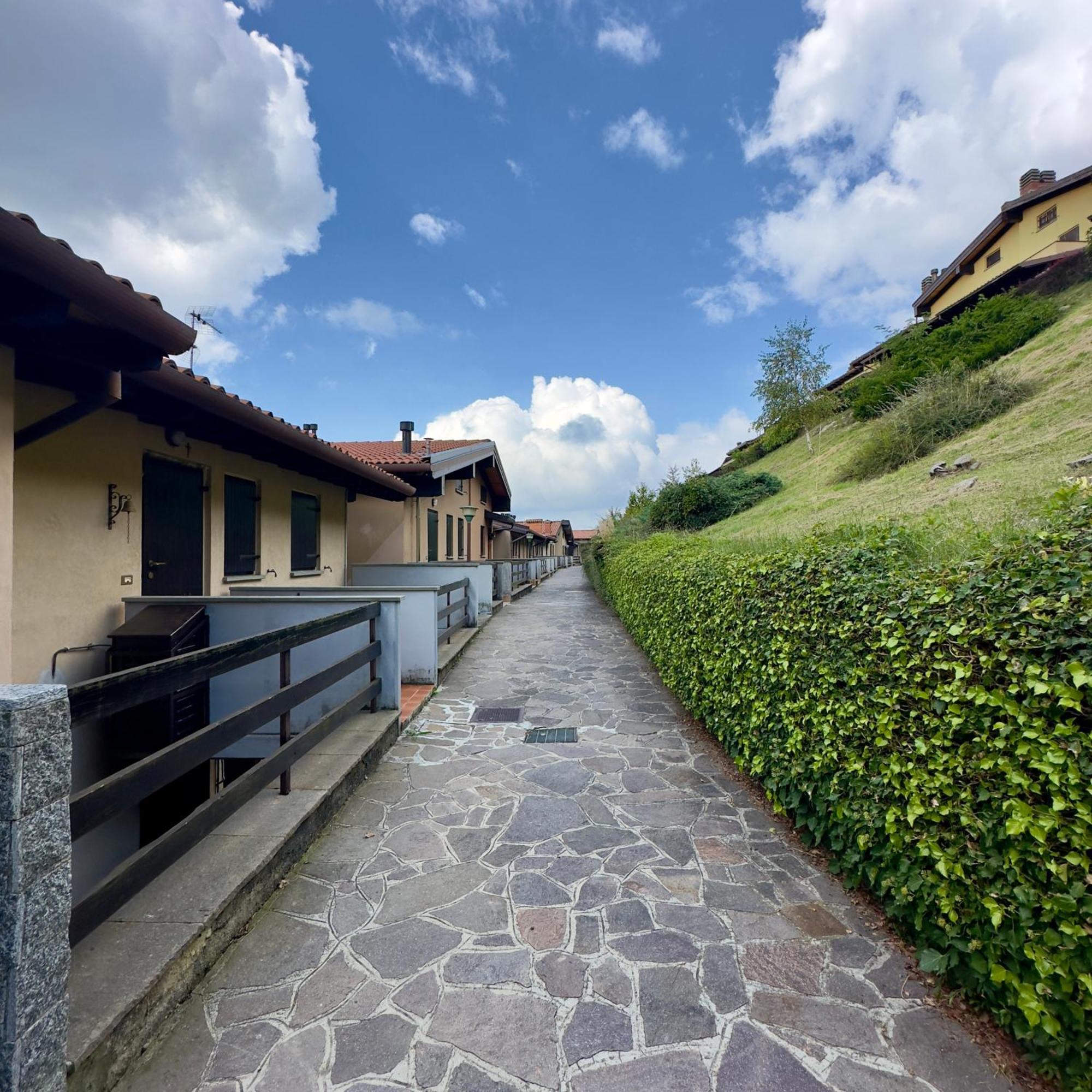 Panorama 1200, In The Heart Of The San Fermo Hills Apartment *